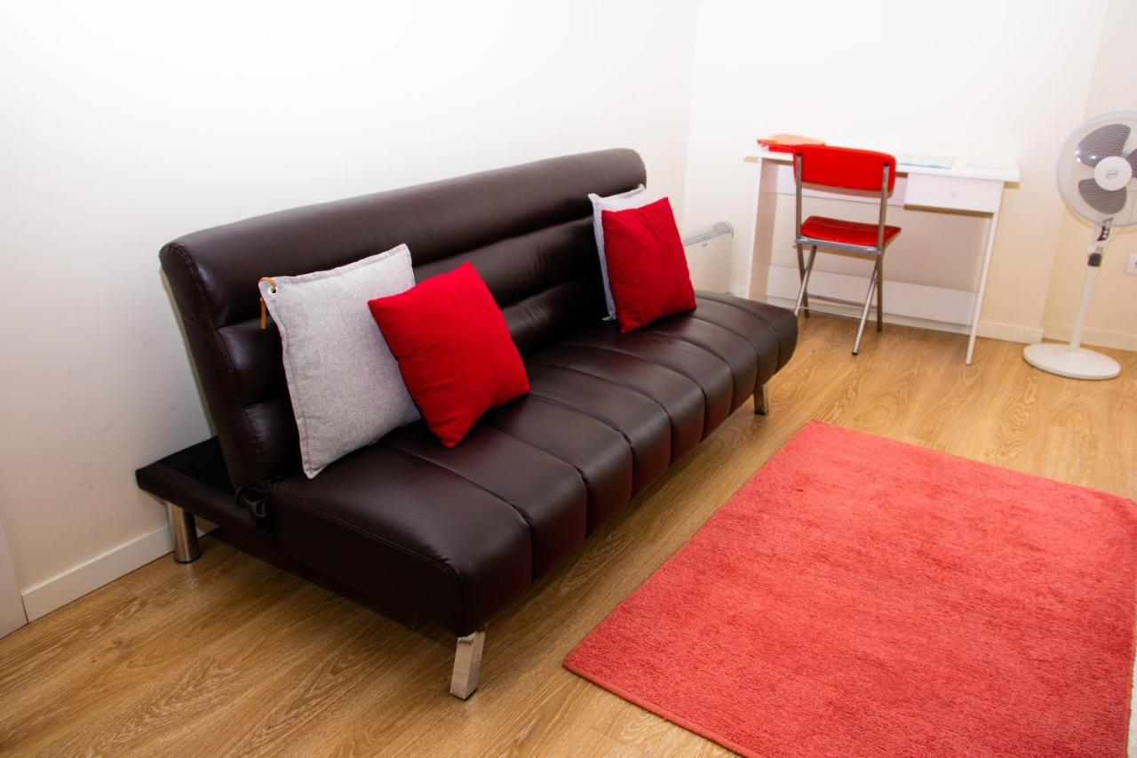 Apartment Sweet Family